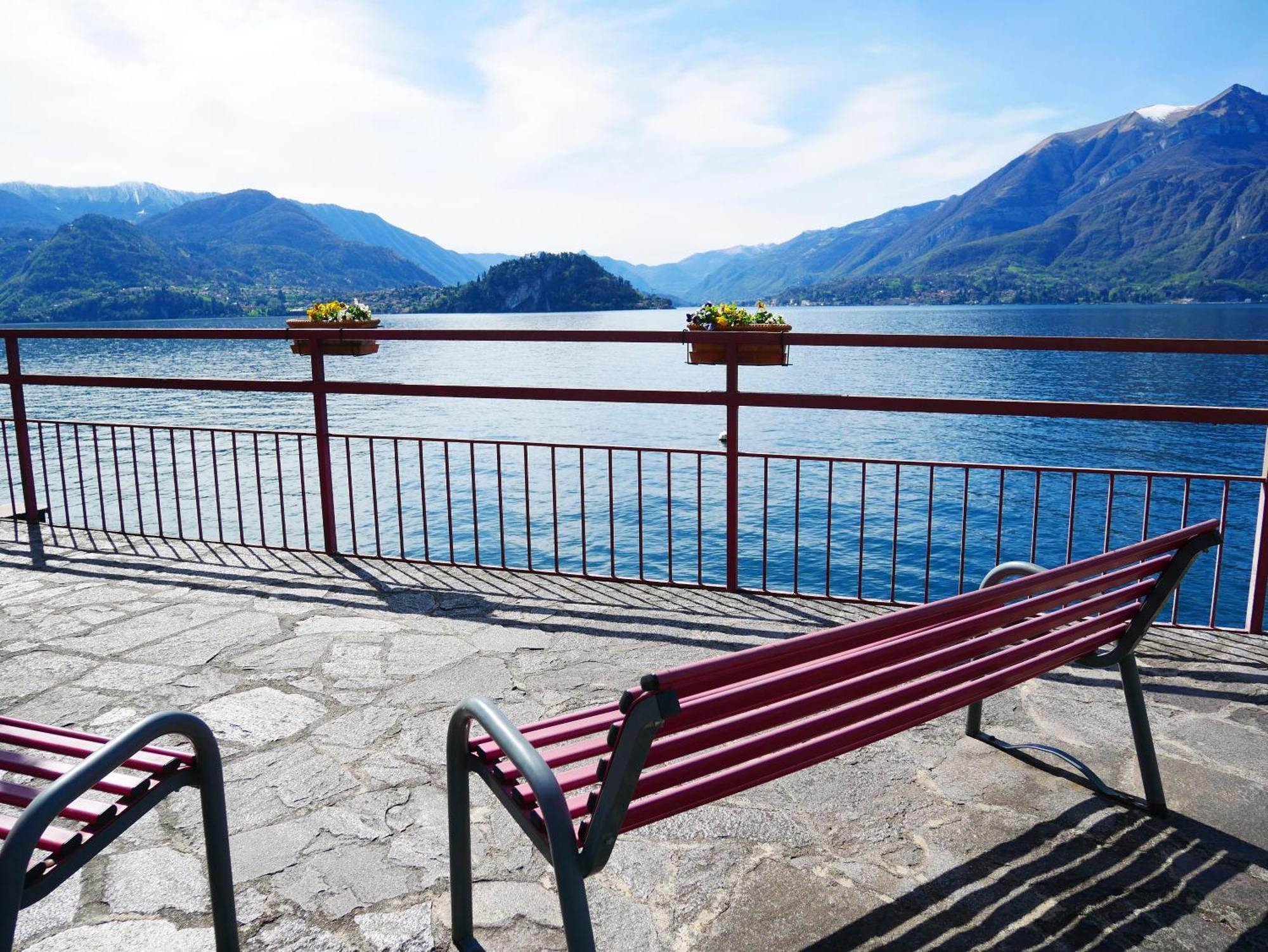 La Riva Appartamento Perledo Bagian luar foto